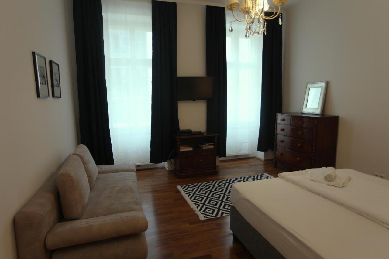 Casa Nostra - Ausgefallene Wohnung Am Augarten Виена Екстериор снимка