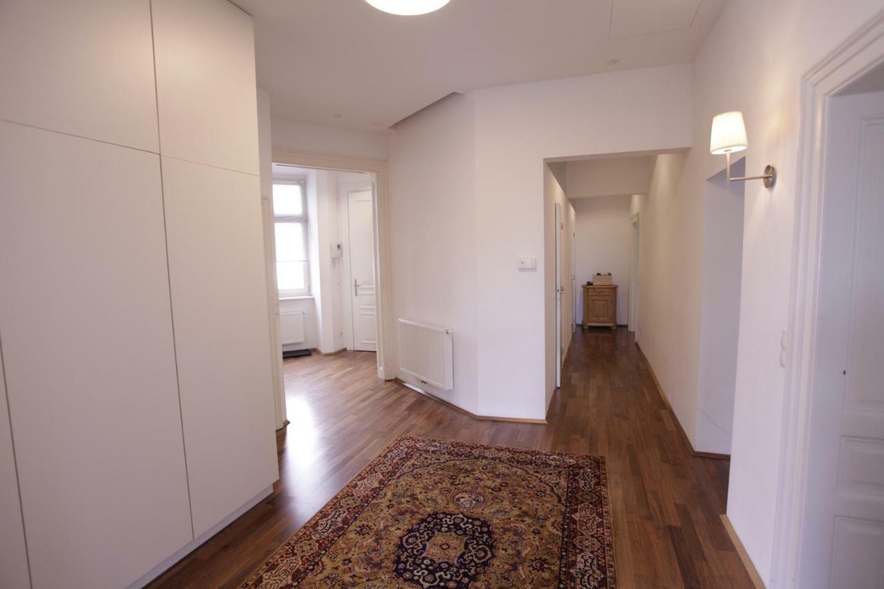 Casa Nostra - Ausgefallene Wohnung Am Augarten Виена Екстериор снимка